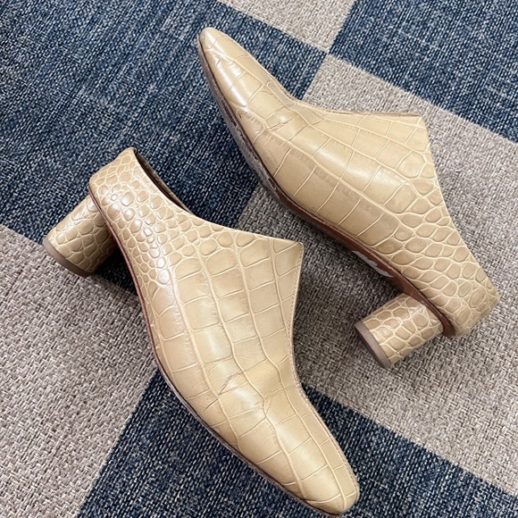 LOQ crocodile mules - Picture 6 of 9